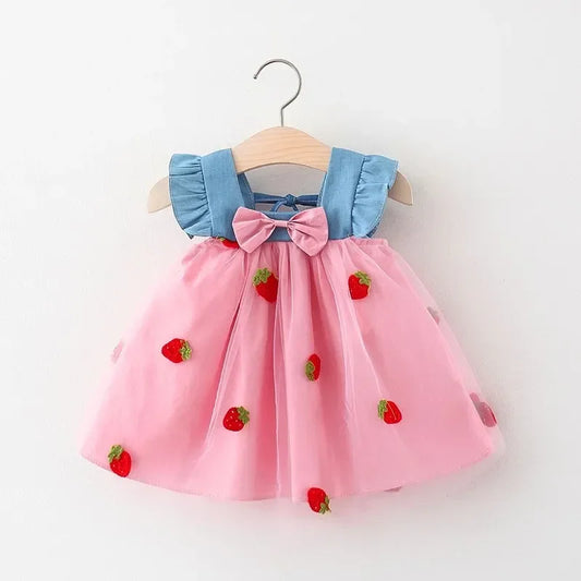 (0-3 Years) Summer New Girls Dress Small Flying Sleeve Bow A-child Dress Embroidered Strawberry Cool Princess Dress