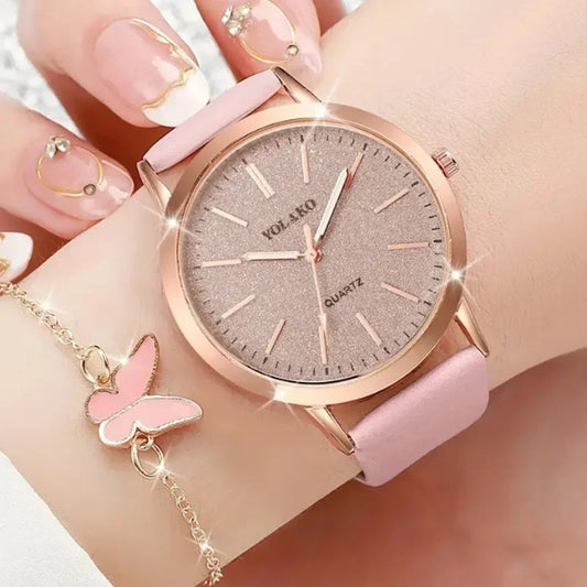 New Simple Women Watches Luxury Design Leather Watch Ladies Quartz Wristwatch Womens Small Round Dial Shiny Clock Reloj Mujer